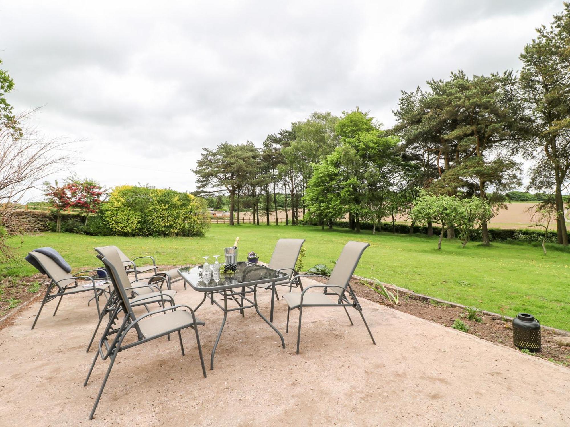 Fields Farm Villa Draycott in the Moors ภายนอก รูปภาพ