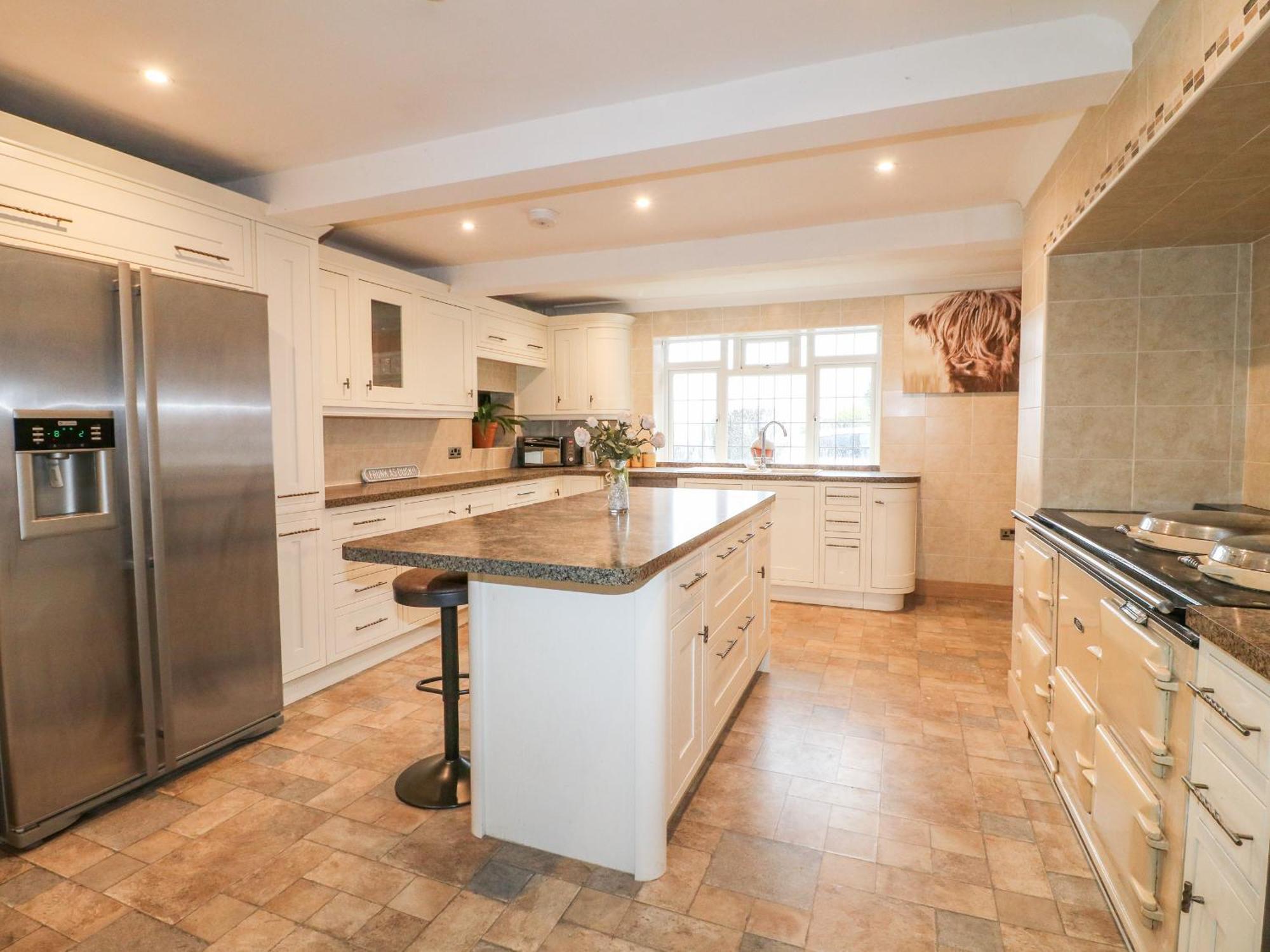 Fields Farm Villa Draycott in the Moors ภายนอก รูปภาพ