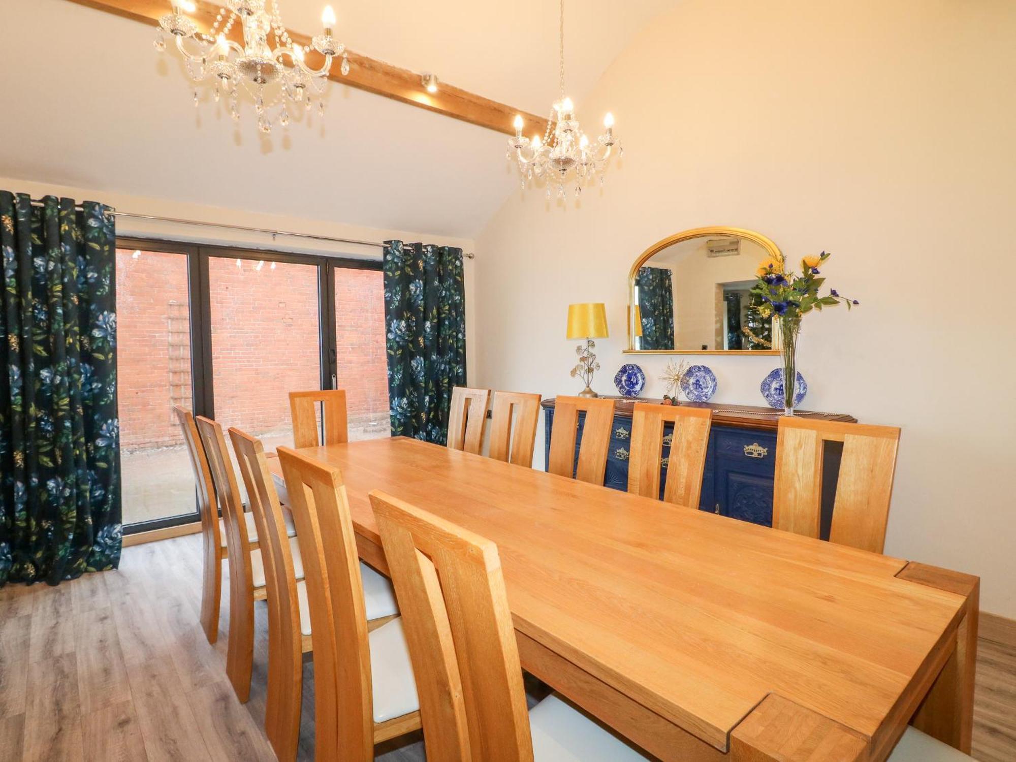 Fields Farm Villa Draycott in the Moors ภายนอก รูปภาพ